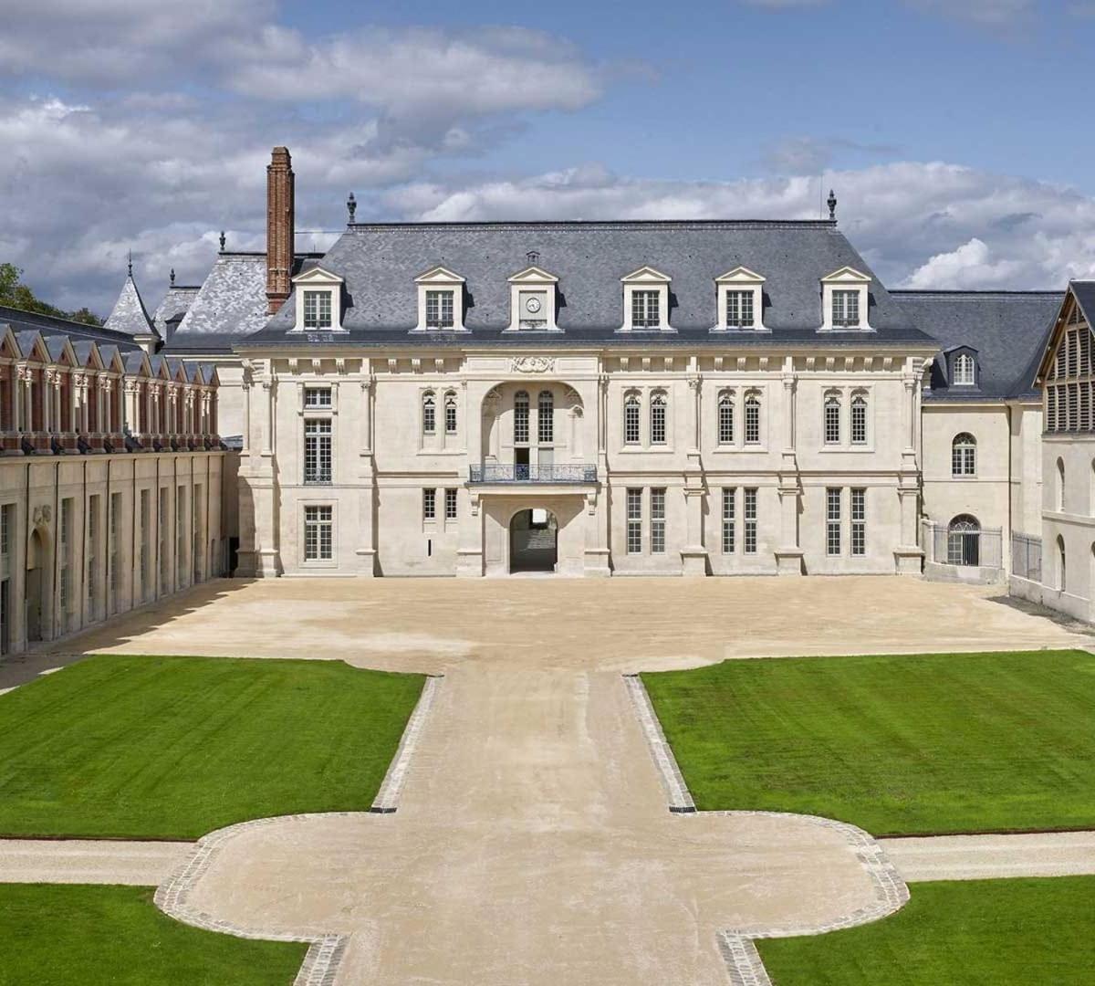 Un Appartement En Centre Ville , A 2 Pas Du Chateau De Villers Cotterets Bagian luar foto